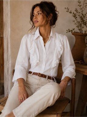 Tristan & Iseut Ruffle Blouse – Size Large (Fits Small/Medium)